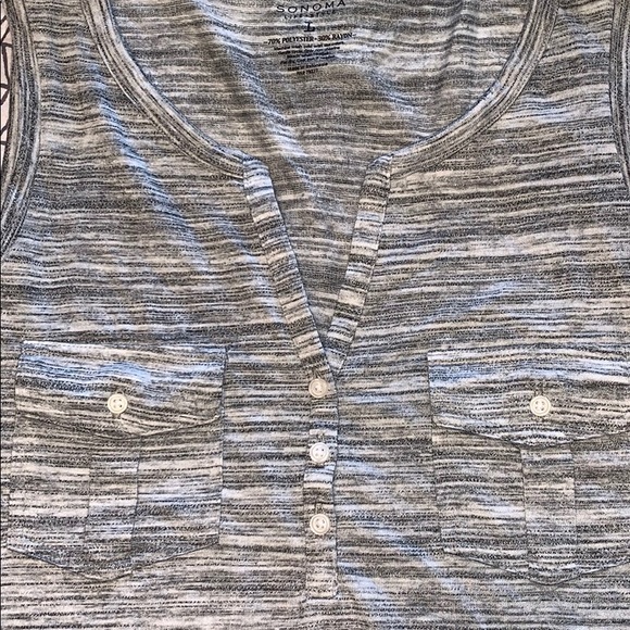 NEW Sleeveless top w/2 front pockets black & white - Picture 2 of 5